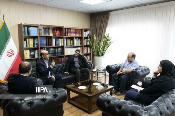 بازدید استاندار گیلان از روزنامه ایران