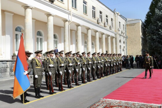 استقبال رسمی نخست وزیر ارمنستان از رئیس جمهور