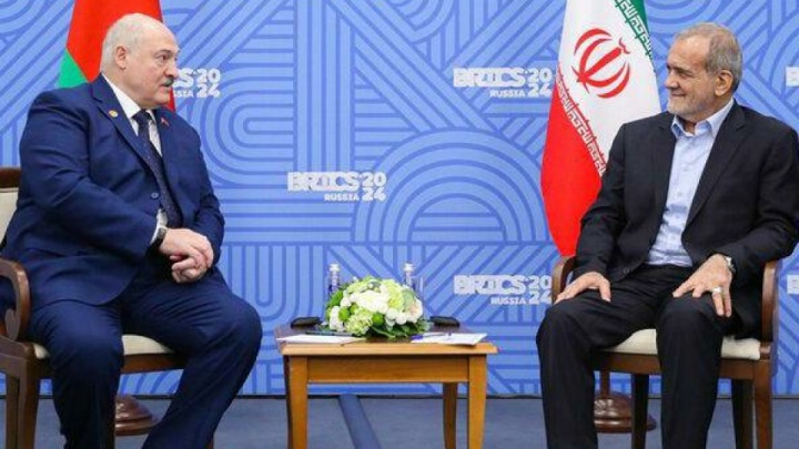 دیدار پزشکیان و «لوکاشنکو» در کاخ «استقلال»