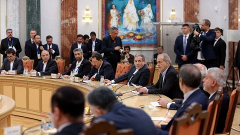 رئیس‌جمهور:‌ روابط ایران و بلاروس باید عمیق‌تر و پایدارتر پایه‌ریزی شود