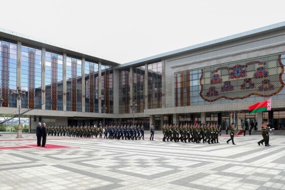 استقبال رسمی از رئیس جمهور