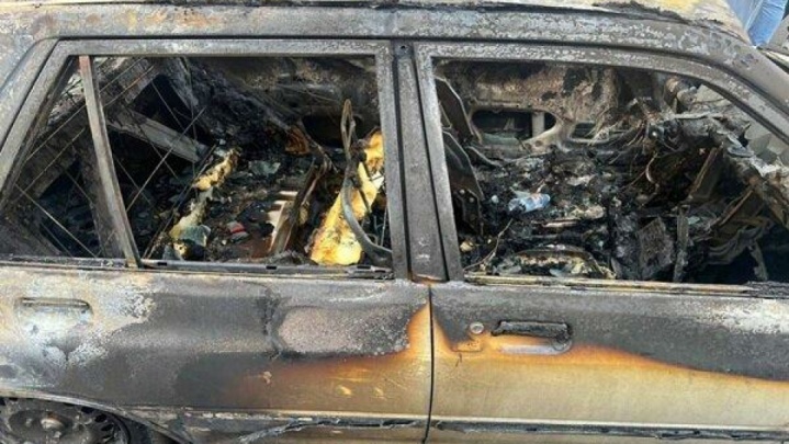 ۴ خودرو در خیابان مولوی تهران طعمه حریق شدند