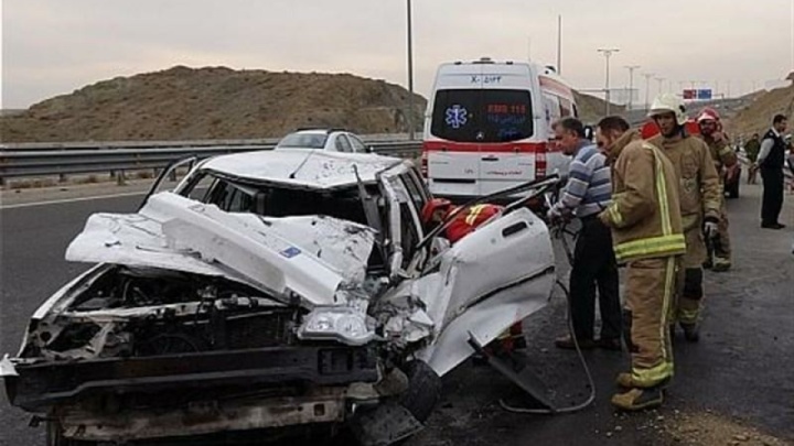 واژگونی پراید یک کشته و ۴ مصدوم برجای گذاشت