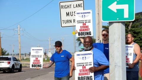 اعتصاب کارگران بوئینگ باعث توقف ساخت جنگندهای اف-۱۵ و اف-۱۸ شد