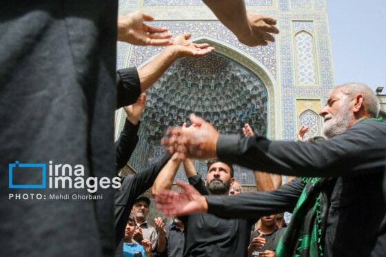 عزاداری شهادت امام رضا (ع) در حرم رضوی