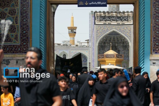 عزاداری شهادت امام رضا (ع) در حرم رضوی