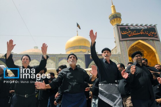 عزاداری شهادت امام رضا (ع) در حرم رضوی