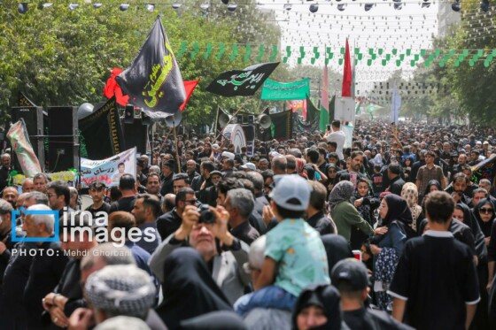 عزاداری شهادت امام رضا (ع) در حرم رضوی