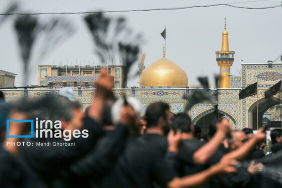 عزاداری شهادت امام رضا (ع) در حرم رضوی