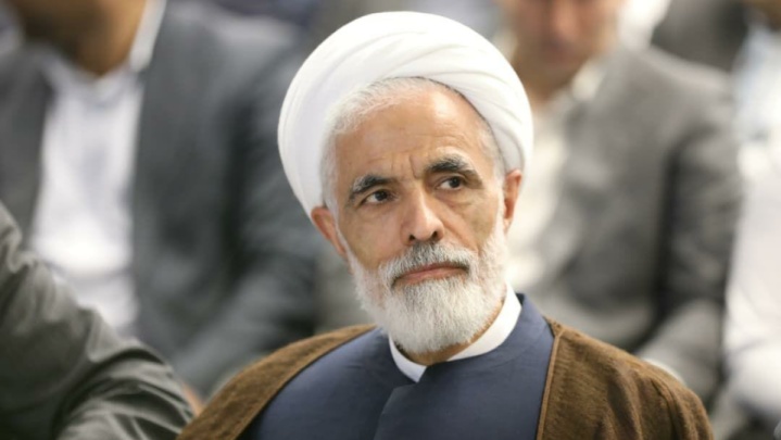 راهبرد اصلی دولت وفاق ملی واگذاری امور به مردم است