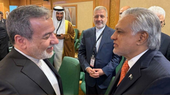 عراقچی و همتای پاکستانی گفت‌وگو کردند