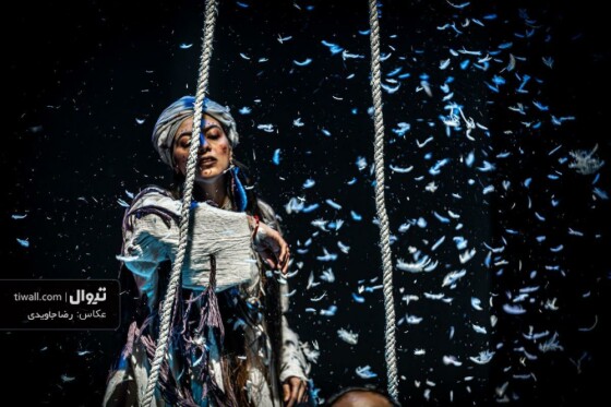 نمایش «موسیقایی بی‌خوابی مردمان نجیب»