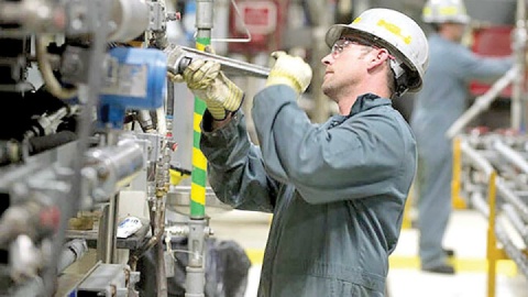 هدفگذاری صادرات ۴.۵ میلیارد دلاری خدمات فنی مهندسی تا پایان سال