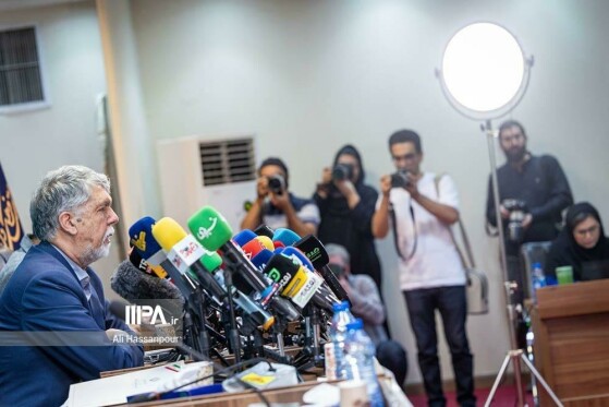 نشست خبری سیدعباس صالحی وزیر فرهنگ و ارشاد اسلامی