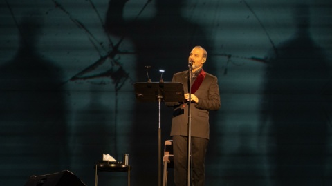 علیرضا قربانی با «ایرانم» بازگشت/ اجرای قطعهای به یاد همسر