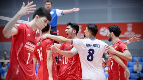 شاگردان مومنیمقدم مقابل مدعی قهرمانی به پیروزی رسیدند