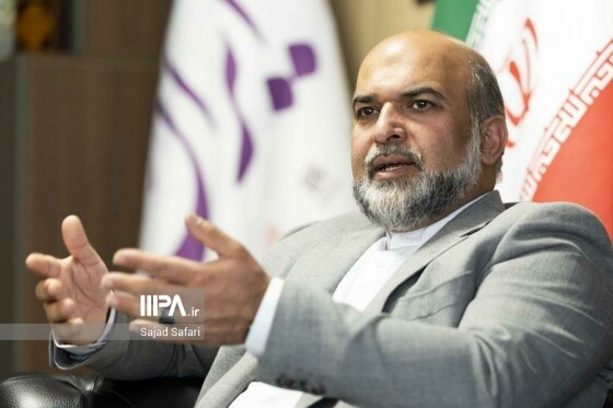 بازدید مدیرعامل صندوق هنر از روزنامه ایران