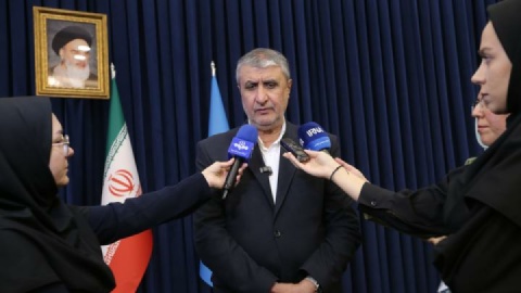 ایرانیان باید اثر دستاورد علمی را لمس کنند