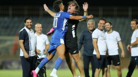 نصف محرومیت ساپینتو بخشیده شد