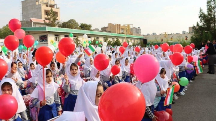 روز سه‌شنبه اول مهرماه آغاز به کار رسمی همه مدارس کشور خواهد بود