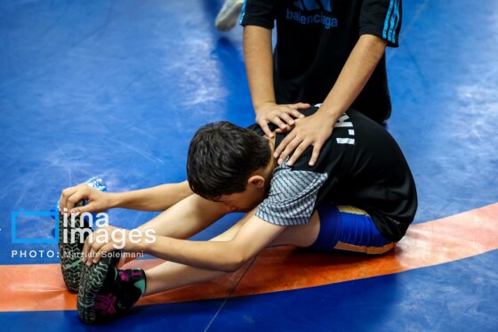 مسابقات کشتی آزاد خردسالان