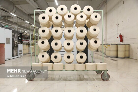 افتتاح کارخانه بافندگی با حضور وزیر صمت در ایرانشهر