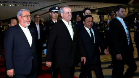 پزشکیان وارد چین شد