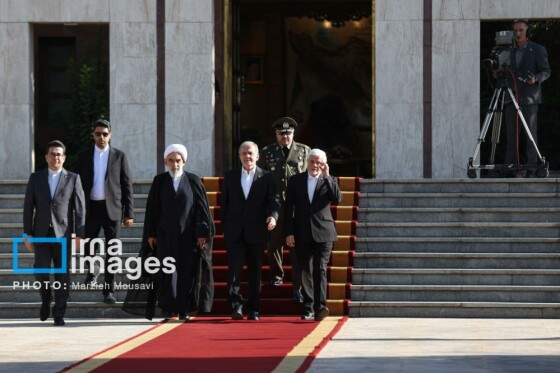 بدرقه رئیسجمهور به چین