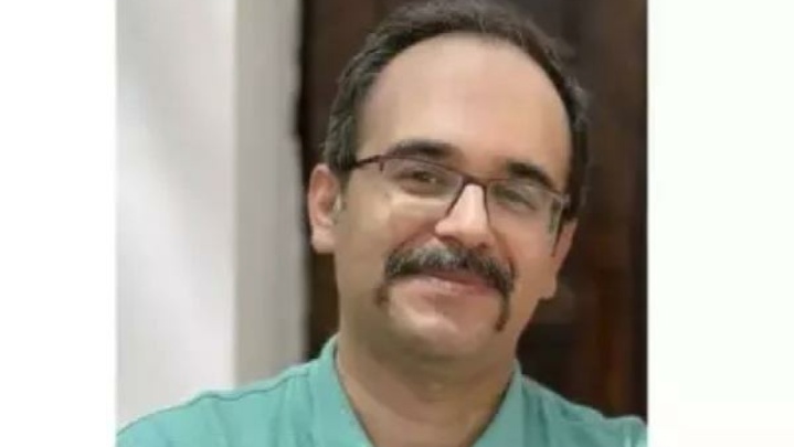 چراغ نقد خاموش‌شدنی نیست