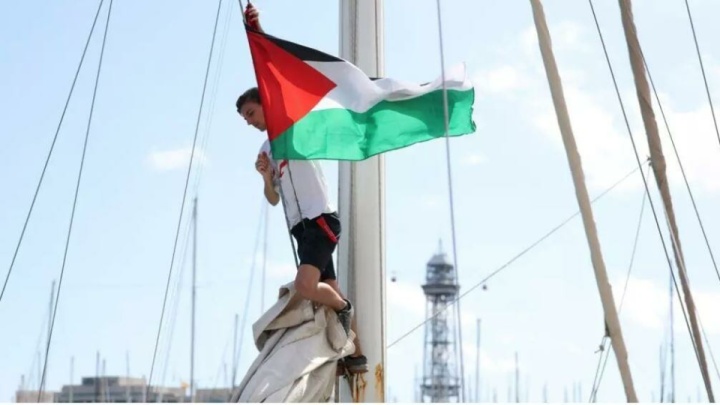 حرکت ناوگان ”الصمود” از بندر اسپانیا به سمت نوار غزه