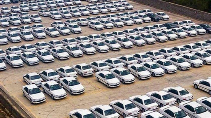 سایه افزایش نرخ دلار بر بازار خودرو/ چشم و هم چشمی مونتاژکارها برای افزایش قیمت!