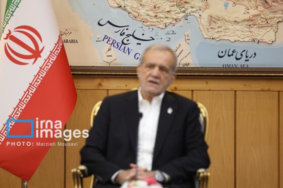 بدرقه رئیس‌جمهور به چین