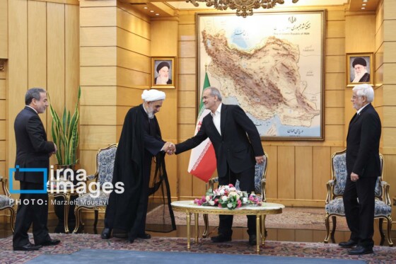 بدرقه رئیسجمهور به چین