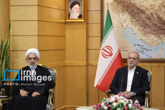 بدرقه رئیسجمهور به چین