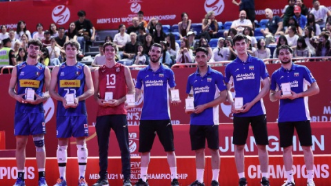 حسینی ارزشمندترین بازیکن ۲۰۲۵