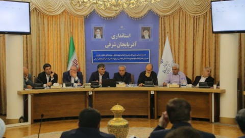 آرامش به بازار ارز بازمی‌گردد/ به دنبال افزایش اختیارات استان‌ها در حوزه بانکی هستیم