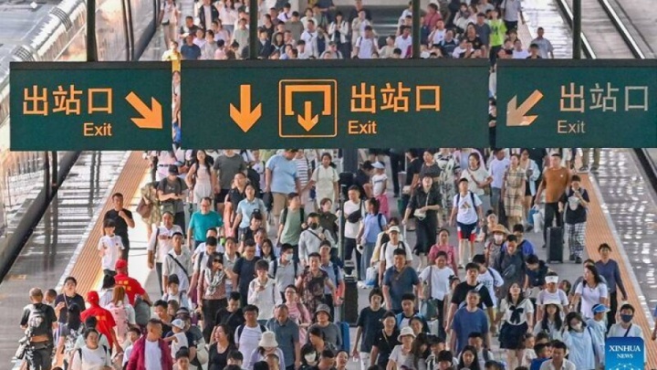ثبت ۱۱.۹ میلیارد سفر داخلی در چین طی تعطیلات تابستانی