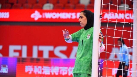 دروازه بان منتخب آسیا در استقلال