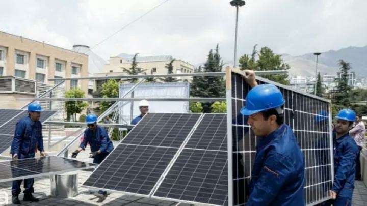 احداث مزارع بزرگ خورشیدی آغاز شده است