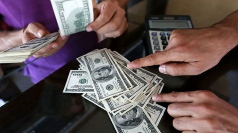 عقب نشینی قیمت‌ها در بازار ارز با مداخله بازارساز