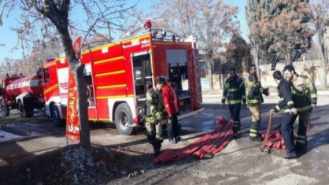 آتشسوزی ساختمان مسکونی در کرمانشاه/ فرد محبوس شده در آتش نجات یافت