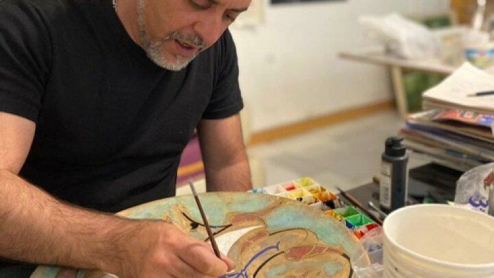 نقاشی‌های «نوستالژی» هنرمند ایرانی به وین می‌رود