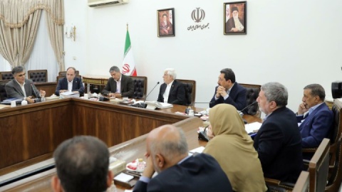 عارف: بخش خصوصی همیشه یاور نظام و مردم بوده است