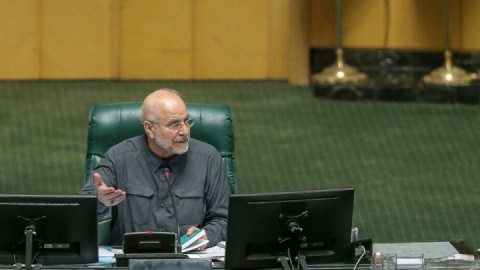 دولت برای ادغام یا انحلال سازمان امور عشایر به مجلس لایحه ارائه دهد