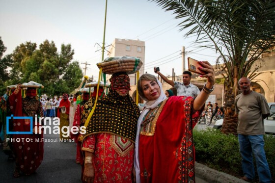 جشنواره شکرگزاری «انبه و یاسمینگُل»
