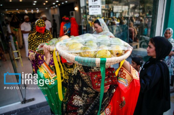 جشنواره شکرگزاری «انبه و یاسمین‌گُل»