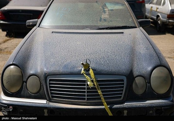 بازدید خبرنگاران از انبارهای جمع آوری و فروش اموال تملیکی