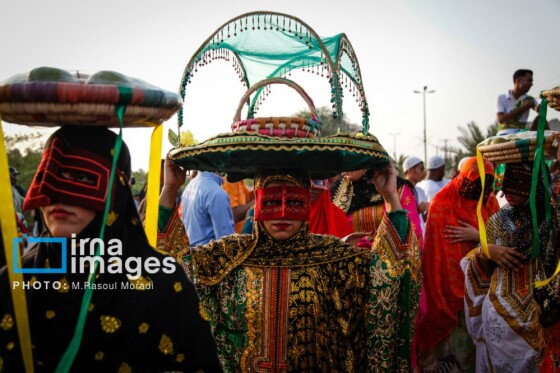 جشنواره شکرگزاری «انبه و یاسمینگُل»