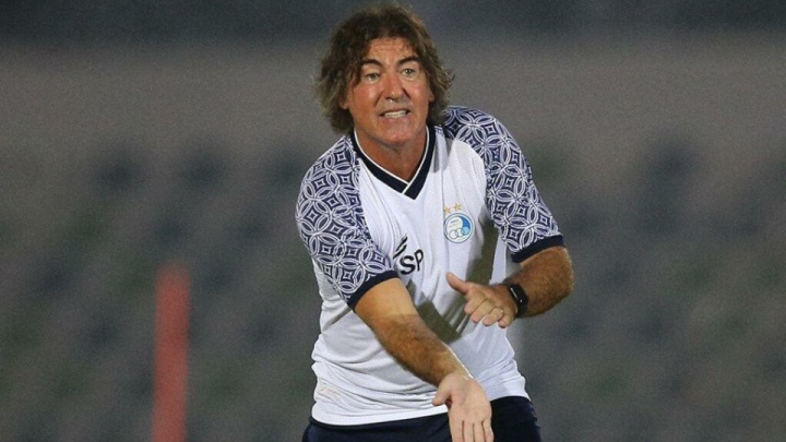 ناراحتی ساپینتو از حضور یک مدیر جدید در باشگاه استقلال