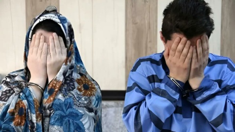 سرقت زوج تبهکار از طلافروشی‌های قم